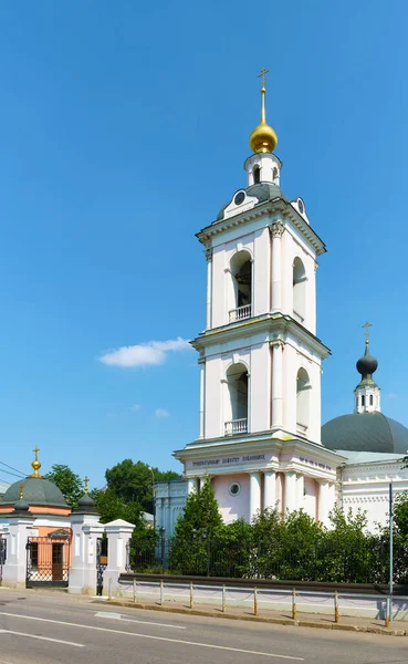 Vista Del Campanario Iglesia San Nicolás Maravilloso Pokrovskoye 1765 1766 — Foto de Stock