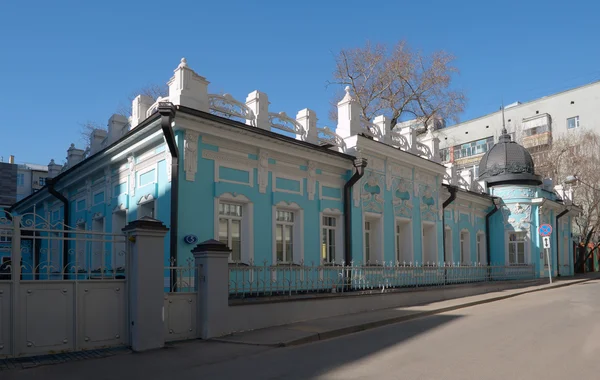 Moskova, Mansion N.P. Mikhailova - stolyarnaya Talgren