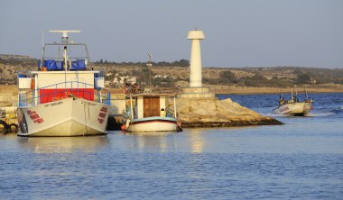 Gates liman ve tekne balıkçılık liman Ayia Napa şehir