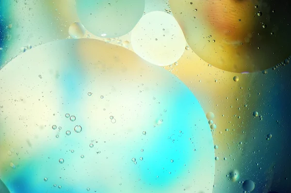 Soyutlama mavi tonlarında, su