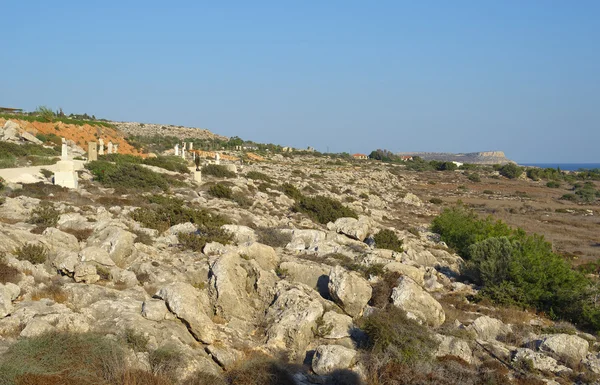 Ayia Napa, Chipre - 31 de agosto de 2015: Ayia Napa International Sculpture Park com vista para o Cabo Greco — Fotografia de Stock