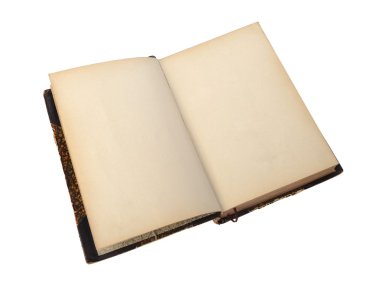 Beyaz bir arka plan üzerine açık antika kitap