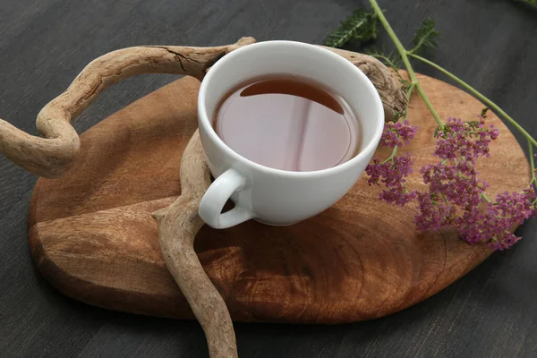 Tee Spa Komposition Blumig Auf Einem Hölzernen Hintergrund — Stockfoto