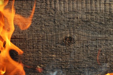 ateşle ahşap arka plan