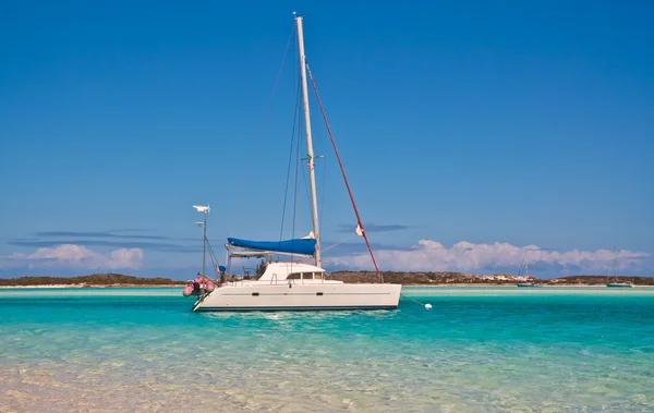 Anchored Sailboat — Stock Photo, Image