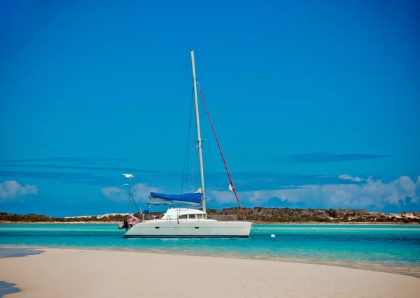 Anchored Sailboat — Stock Photo, Image