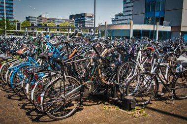 Bisiklet Park Eindhoven Merkez İstasyonu