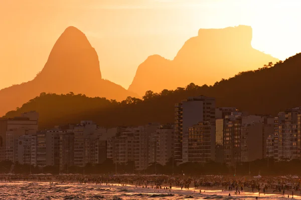 Kalabalık Copacabana Plajı — Stok fotoğraf