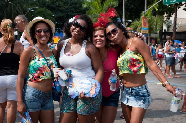 Milhares de foliões no maior carnaval do Rio — Fotografia de Stock