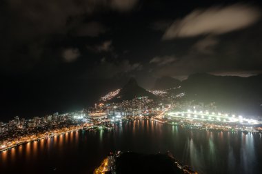 Güzel gece görünümü Rio de Janeiro