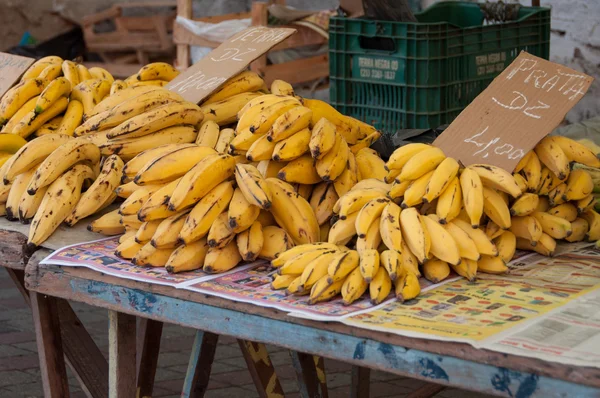 Bunches of fresh bananas — Stock Photo, Image