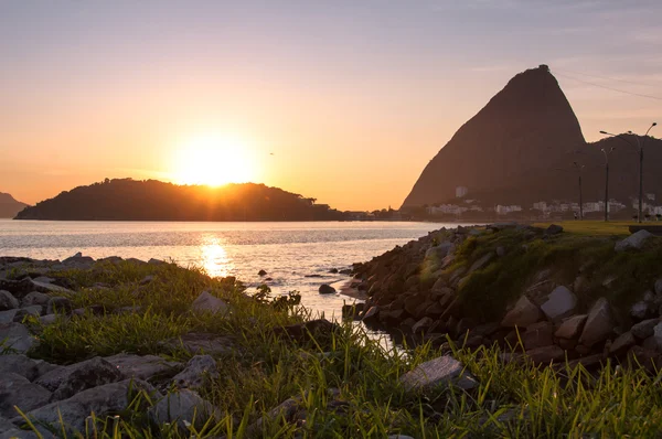 Восход солнца в Рио-де-Жанейро — стоковое фото