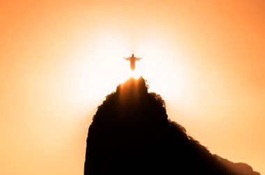 İsa'nın kurtarıcı heykel Corcovado Dağı'nda