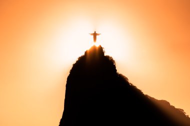 İsa'nın kurtarıcı heykel Corcovado Dağı'nda