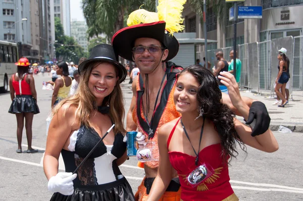 Gente en la calle del carnaval en Flamengo Park —  Fotos de Stock