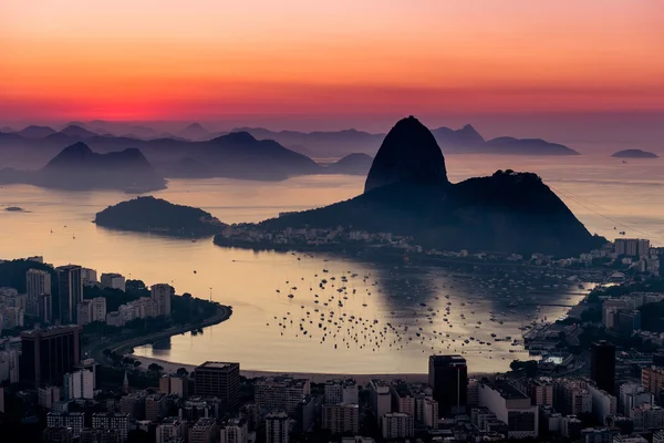 Silhouette of Sugarloaf Mountain — Stock Photo, Image