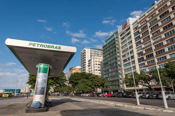 Posto de gasolina Petrobras no Rio de Janeiro — Fotografia de Stock