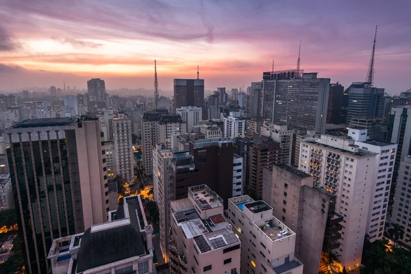 Sao Paulo city på natten — Stockfoto