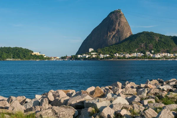 Costa Rochosa Parque Flamengo Com Vista Montanha Pão Açúcar Rio — Fotografia de Stock