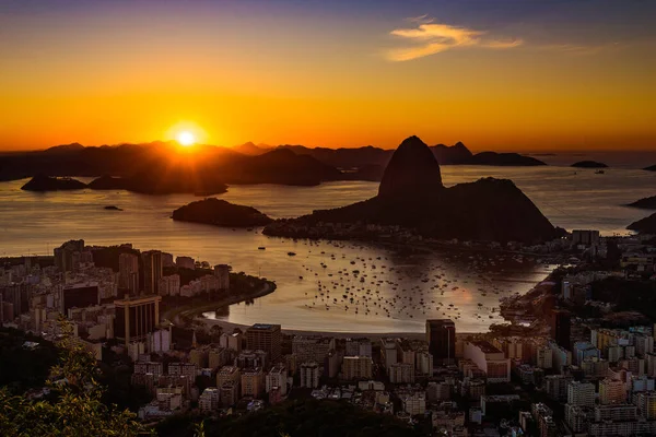 Golden Sunrise Sobre Baía Guanabara Rio Janeiro Com Montanha Pão — Fotografia de Stock