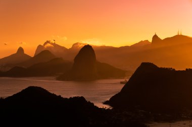 Güzel görünüm Rio de Janeiro Dağları