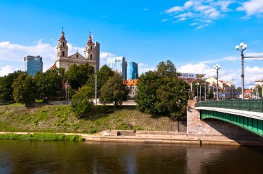 Neris Nehri Vilnius yeşil köprüden