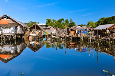 Zavallı ahşap gecekondu