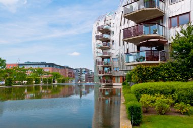 Den Bosch içinde modern apartmanlar