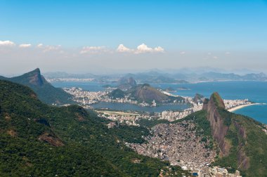 Doğal Rio de Janeiro havadan görünümü