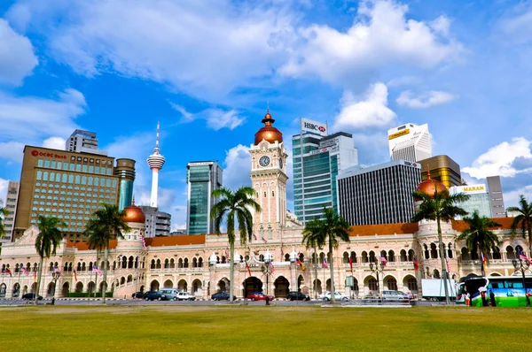 Sultan abdul samad bina