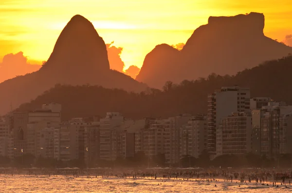 Sugarloaf dağ silueti — Stok fotoğraf