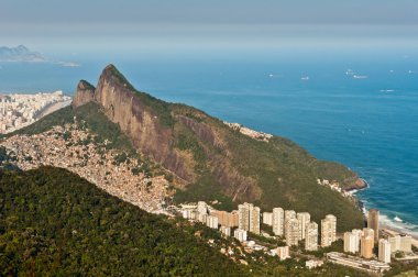 Favela da Rocinha havadan görünümü