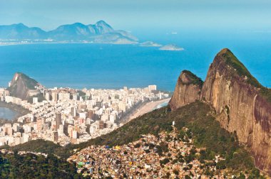 Favela da Rocinha havadan görünümü