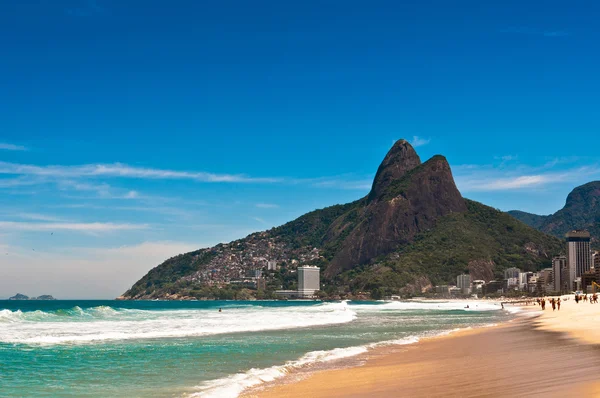 Ipanema Plajı güneşli yaz gün — Stok fotoğraf