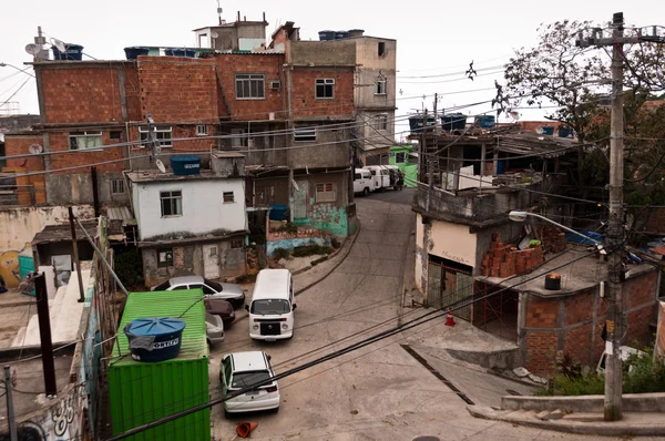 Construções residenciais frágeis — Fotografia de Stock