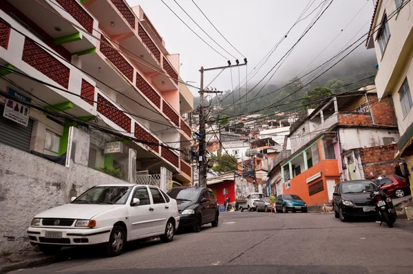 Construções residenciais frágeis — Fotografia de Stock