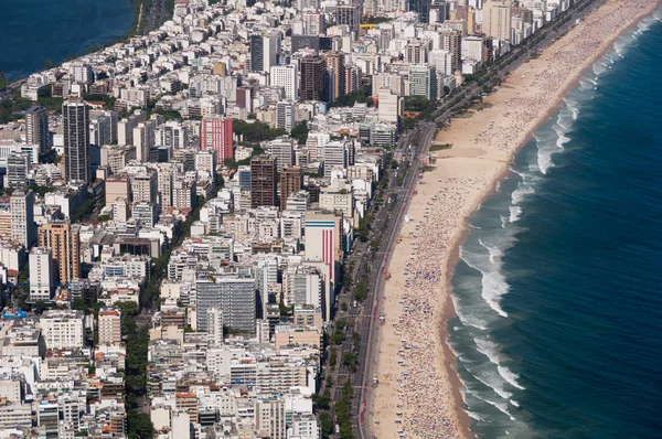 Αεροφωτογραφία του Ipanema και Leblon παραλία και Vidigal φαβέλα, Ρίο ντε Τζανέιρο, Βραζιλία — Φωτογραφία Αρχείου