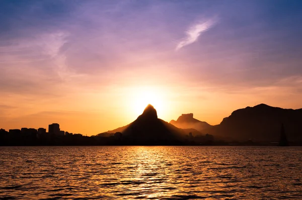 Krásný výhled na západ slunce v Rio de Janeiro — Stock fotografie