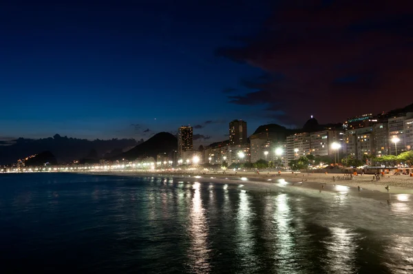 Plaża Copacabana w nocy — Zdjęcie stockowe