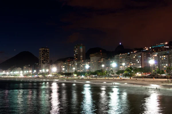 Plaża Copacabana w nocy — Zdjęcie stockowe
