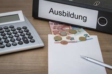 Bir cilt üzerinde yazılı Ausbildung