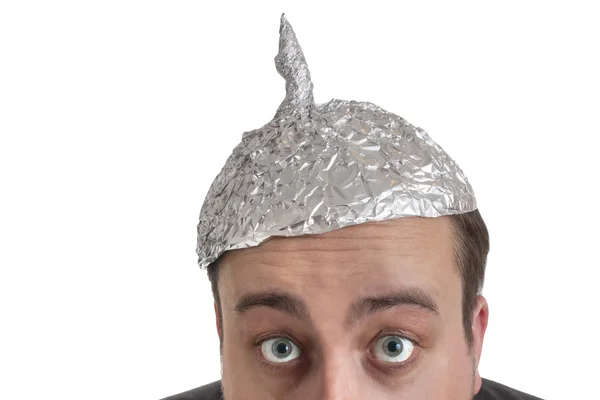 Конспирологический урод с головой из алюминиевой фольги — стоковое фото