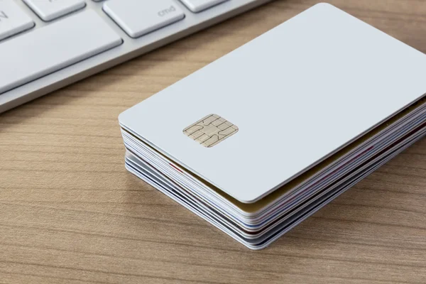 Credit cards and keyboard — Stock Photo, Image