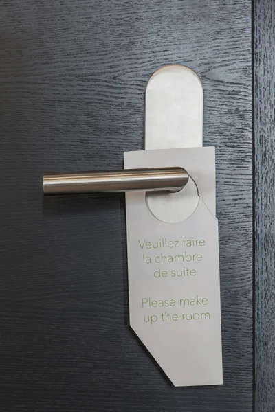 Hotel Door sign make up room fr / pt — Fotografia de Stock