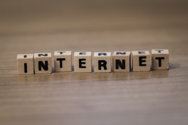 Internet ahşap küpleri