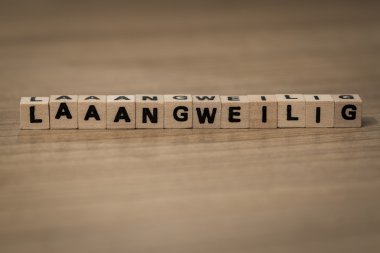 Laaaangweilig ahşap küpleri