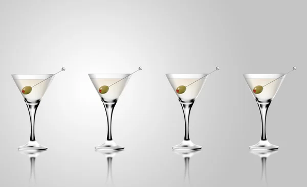 Martini cocktailglas met olijven. — Stockfoto
