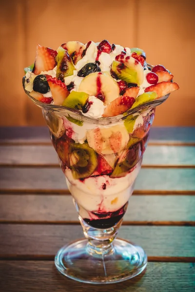 Meyve dondurma desert Stok Fotoğraf