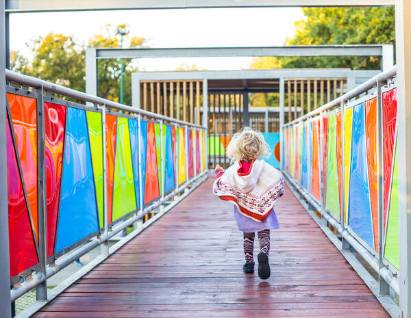 Бегущий ребенок
