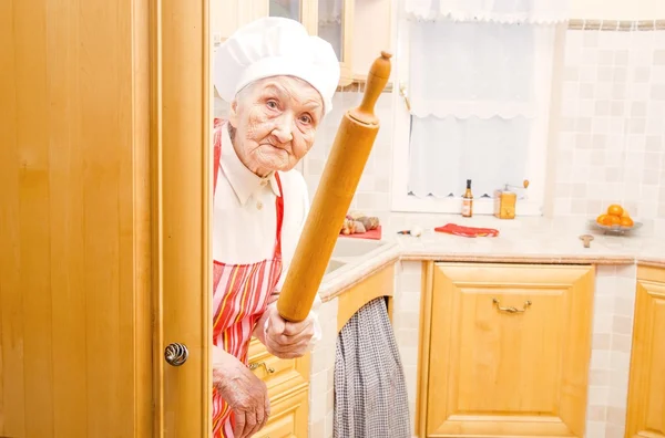 Abuela asustadiza — Foto de Stock